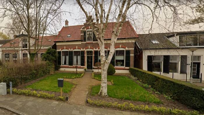 Het woonhuis uit 1913 aan de Hoofdstraat in Kortgene.