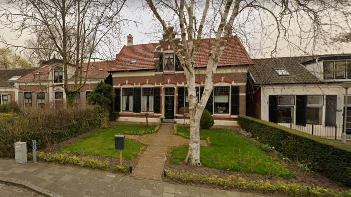 Het woonhuis uit 1913 aan de Hoofdstraat in Kortgene.