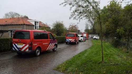 diverse politie- en brandweereenheden rukten uit voor de aanhangwagen