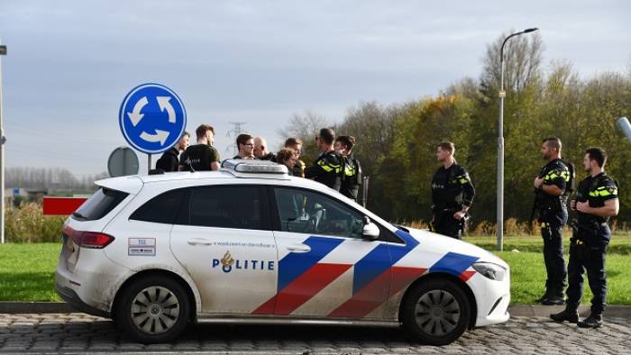 eenheden van de politie ter plaatse in het havengebied