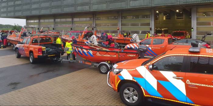 Zeeuwse redders aan de slag in ondergelopen Limburg