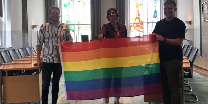 Regenboogambassadeurs Maxim en François maken zich alsnog bekend: 'Geschrokken van alle commotie'