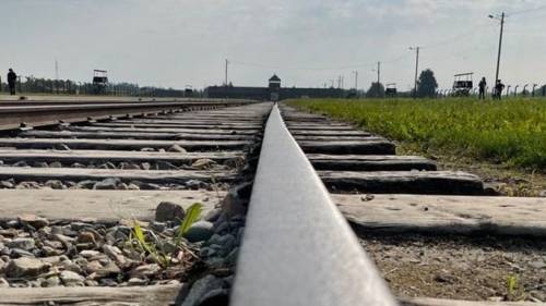 Marlotte fietst 850 kilometer langs spoorlijn Auschwitz-Westerbork