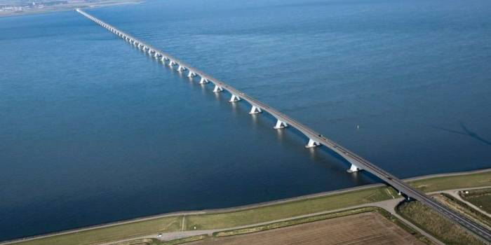 Zeelandbrug afgesloten voor onderhoud in nacht van 1 op 2 november