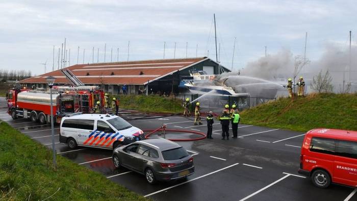 Jachten uitgebrand Kamperland, NL-Alert verstuurd