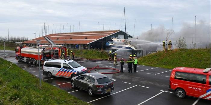 Jachten uitgebrand Kamperland, NL-Alert verstuurd