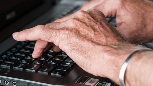 Aanmelden voor digitale ondersteuning voor ouderen en chronisch zieken in
de Oosterschelderegio kan vanaf nu