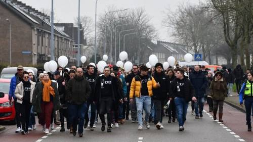 Tientallen mensen bijeengekomen voor stille tocht Tim