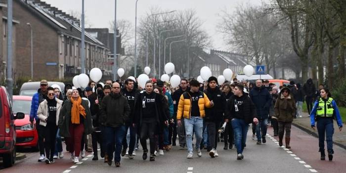 Tientallen mensen bijeengekomen voor stille tocht Tim