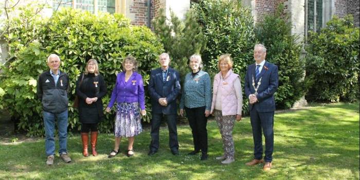 Zes onderscheidingen in Kapelle voor vrijwilligers kerk, zorg en sport