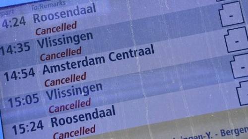 Tot vannacht geen treinen door kapotgereden bovenleiding