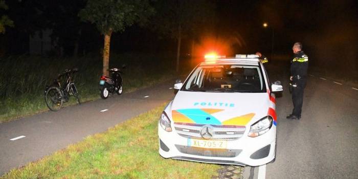 Scooterbestuurder gewond na botsing met fietser Kruiningen