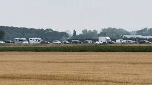 A58 in beide richtingen dicht vanwege persoon op viaduct