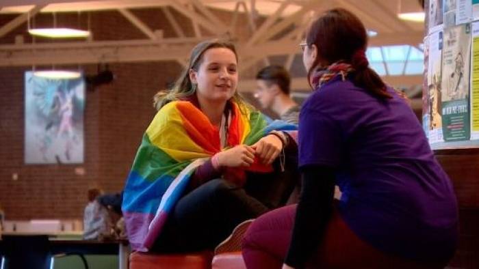 Tien jaar aandacht voor lhbti in Zeeuws onderwijs: respect voor elkaar, mét of zonder regenboogvlag