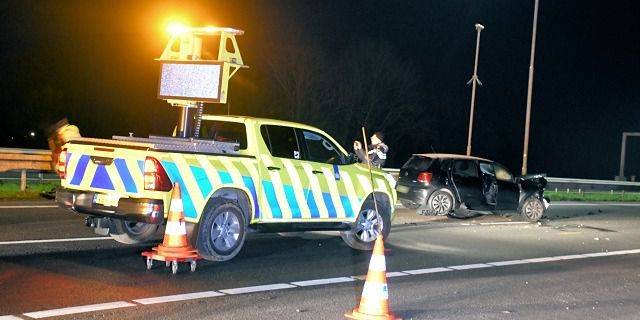 Twee auto's total loss bij ongeval Vlaketunnel bij Hansweert