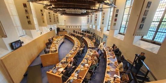 Staten trekken portemonnee voor Zanddijk, maar zorgen over financiële risico's en fietsers