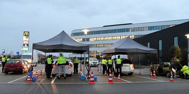 Grootschalige verkeerscontrole aan de Nansenbaan Goes