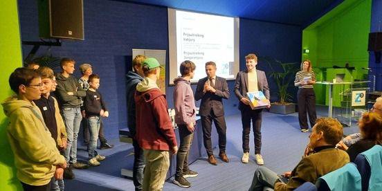 Team Goese Lyceum wint Energy Battle Zeeland met plan waterturbine