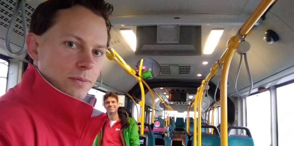 Sprintje trekken met de fiets om aansluiting te halen: 'Zeeuws OV rammelt aan alle kanten'