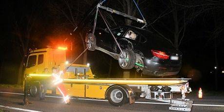 In België gestolen auto crasht in Goes, helikopter en diensthond ingezet