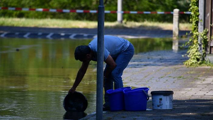 wateroverlast in de Eikenlaan