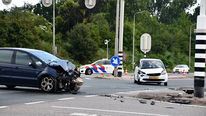 ernstig gewonden bij ongeval Deltaweg Goes