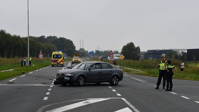 botsing met letsel bij Kapelle-Biezelinge