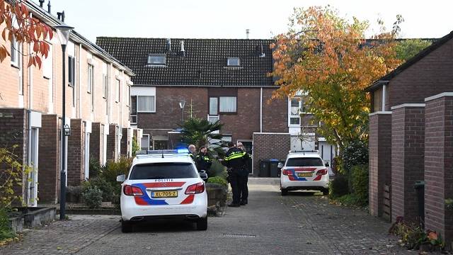 politie-eenheden ter plaatse