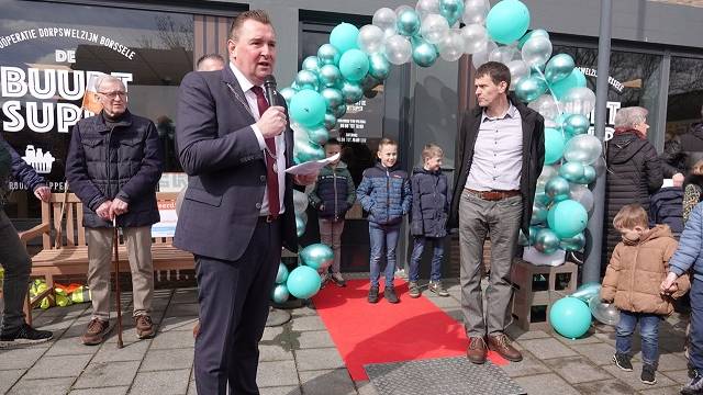 feestelijke opening buurtsuper Borssele