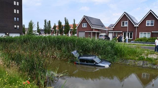 auto te water in Kamperland