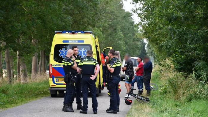 hulpdiensten bij het ongeluk op de Prinsendijk