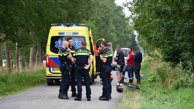 hulpdiensten bij het ongeluk op de Prinsendijk