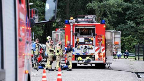 de brandweer van Goes in actie bij flatgebouw Boszicht