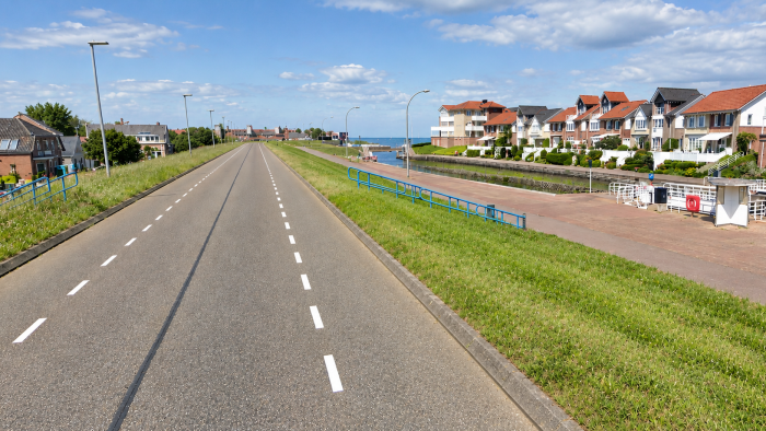 De Boulevard ter hoogte van de sluis.