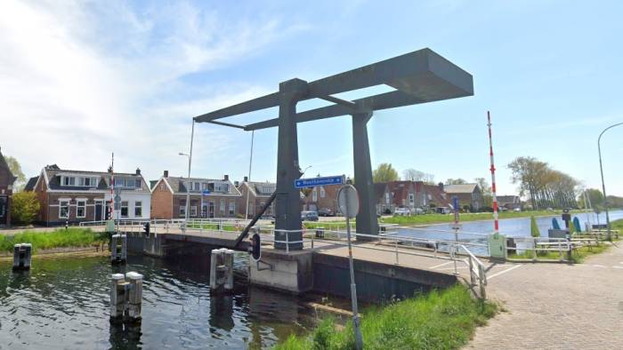 De brug bij Wilhelminadorp