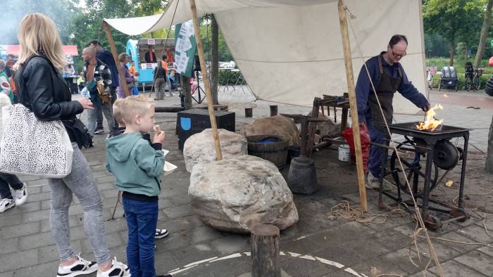 Jong en oud vermaakten zich tijdens het ontmoetingsfeest