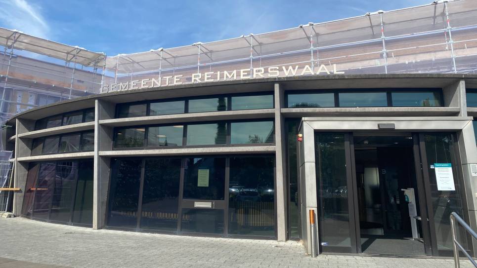 Het gemeentehuis in Kruiningen.