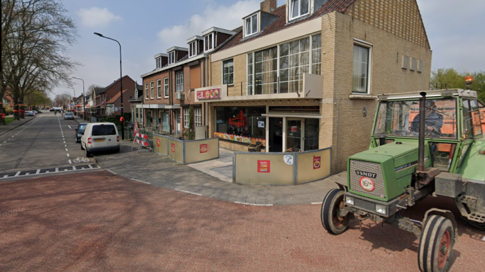 De kruising Valkenisseweg en Hoofdweg in Rilland.