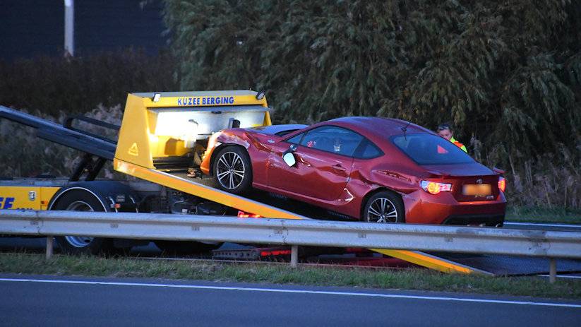 Eén auto moest worden getakeld.