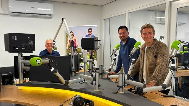 Bram & Jur te gast in de radiostudio