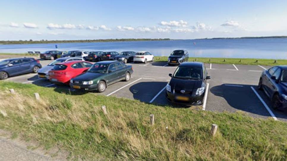 Parkeren bij het Banjaardstrand