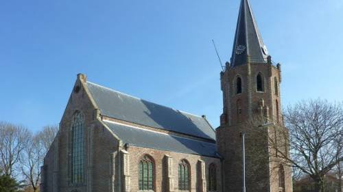 De toren van de Johanneskerk in Kruiningen.