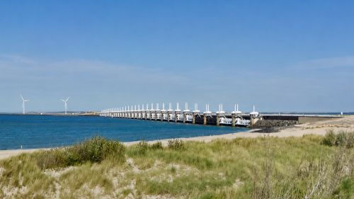 De Oosterscheldekering