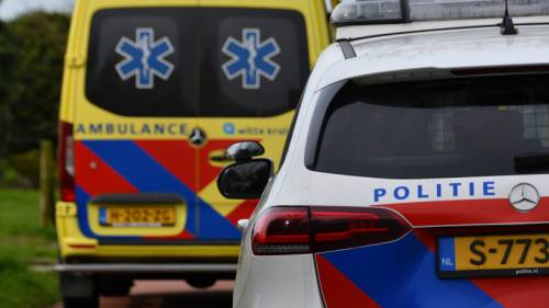 Persoon onder scootmobiel in sloot Kapelle