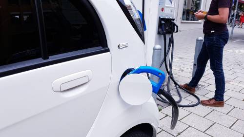 Goes wil tot 2030 in totaal 400 openbare laadpalen geplaatst hebben.