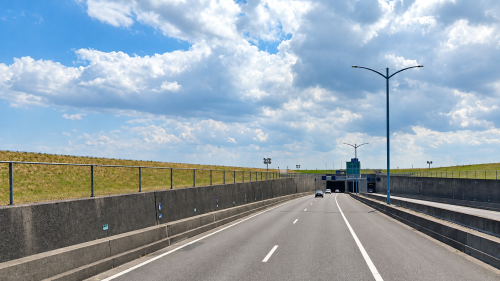 De oostbuis van de Westerscheldetunnel gaat in januari dicht voor reparaties.