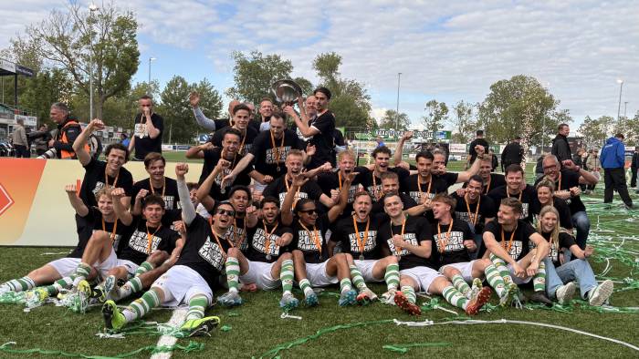 VV Kloetinge kampioen na spannend gelijkspel tegen VV Noordwijk