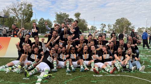 VV Kloetinge kampioen na spannend gelijkspel tegen VV Noordwijk