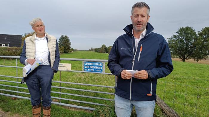 Projectmanager Ron Nouws (rechts) en dagelijks bestuurder Anco Sneep, van Waterschap Brabantse Delta.