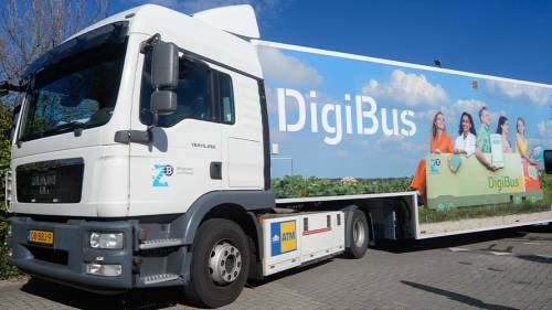 DigiBus helpt inwoners Noord-Beveland op weg met AI en online veiligheid